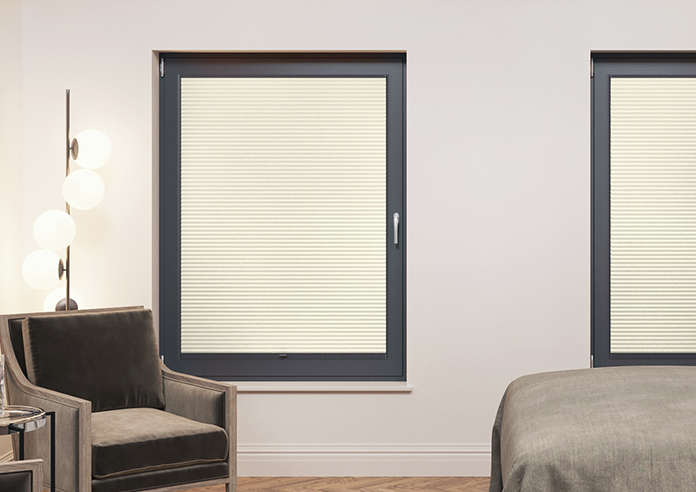 Umbra (Blackout), Linen - Clip Fit Honeycomb Blind - Image 6